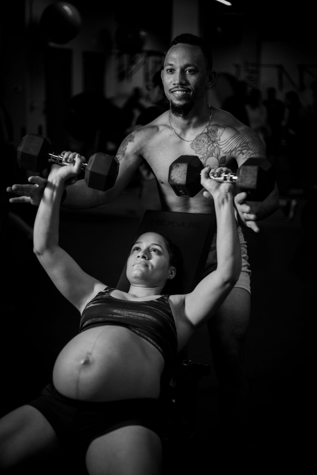 Gestante em exercicio leve ao ar livre